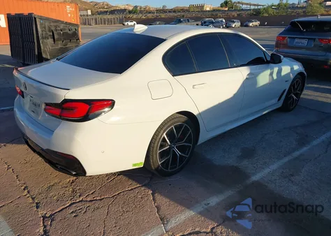 2023 BMW 530E из США, поврежденный, VIN WBA13AG02PCN04160